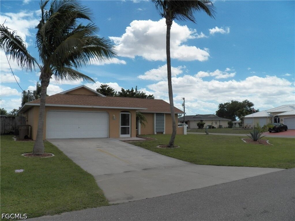Property Photo:  1119 SE 13th Avenue  FL 33990 