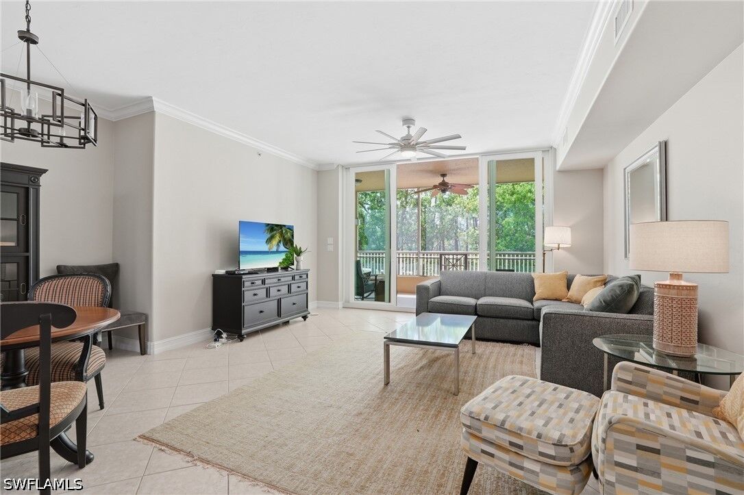 Property Photo: 2738 Tiburon Boulevard E B104 FL 34109