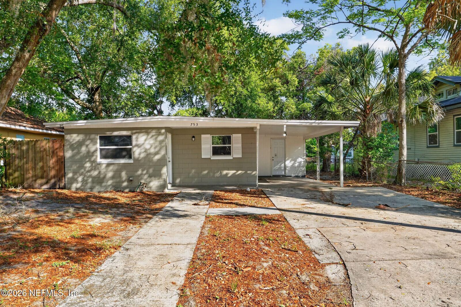 Property Photo:  753 Fernway Street  FL 32208 