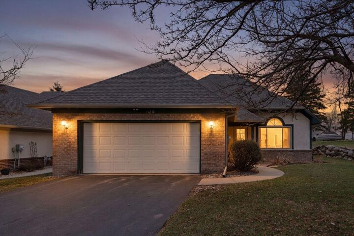 Property Photo: 625 E 1st Street MN 55387