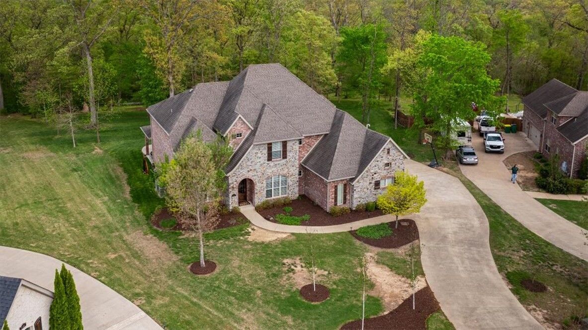 Property Photo: 1484 Le Chesnay Drive AR 72719