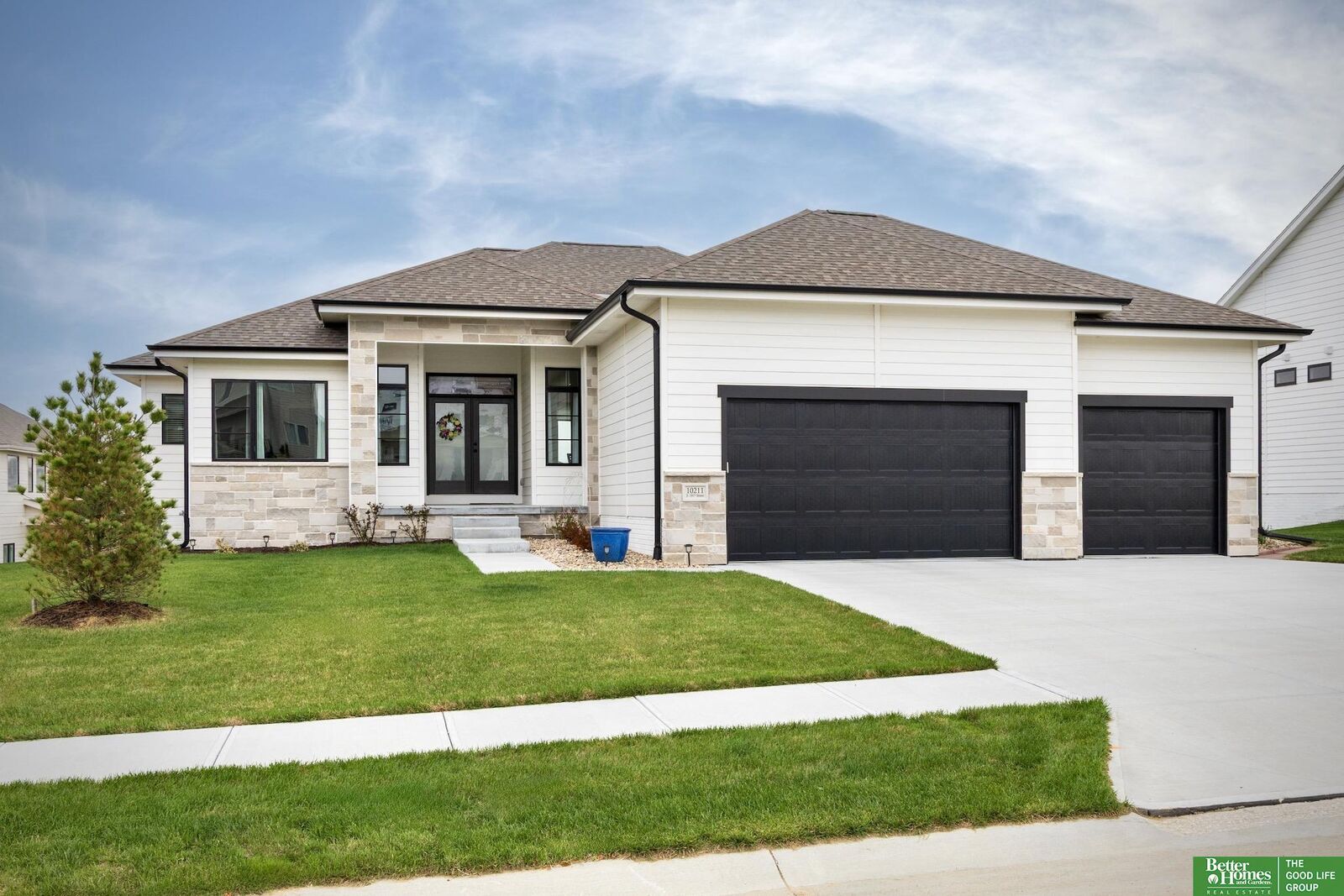 Property Photo:  10211 S 191st Street  NE 68136 