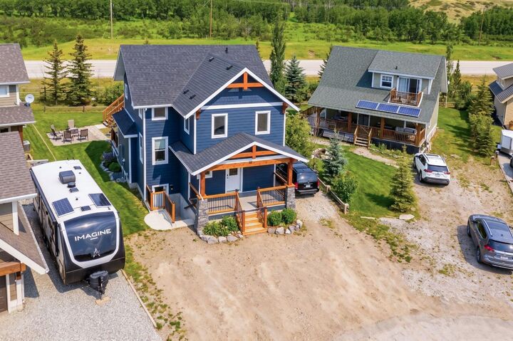 Property Photo:  216 Cottageclub Crescent  AB T4C 1B1 