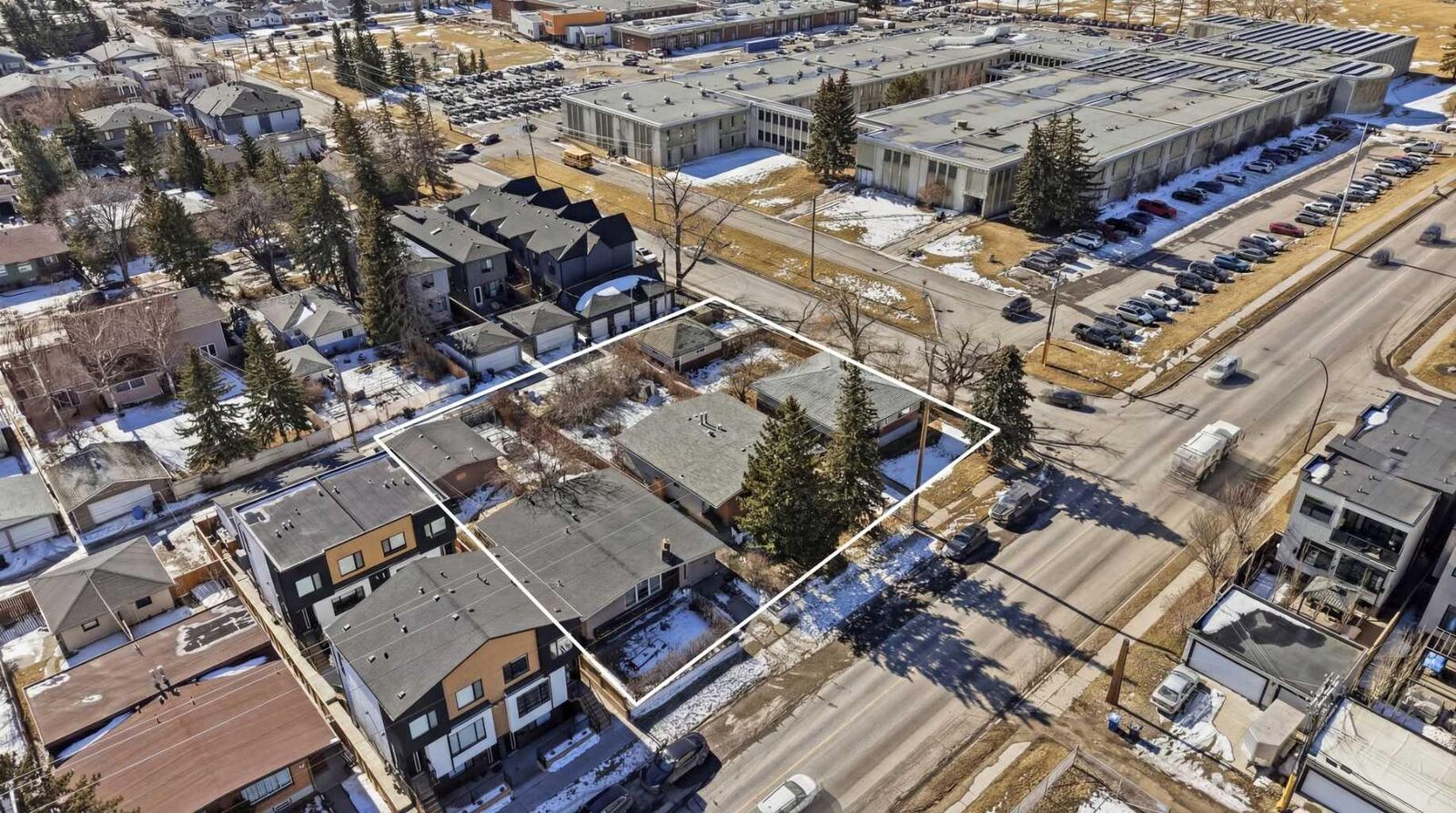 Property Photo: 2135, 2139, 2143 50 Avenue SW AB T2T 2W5