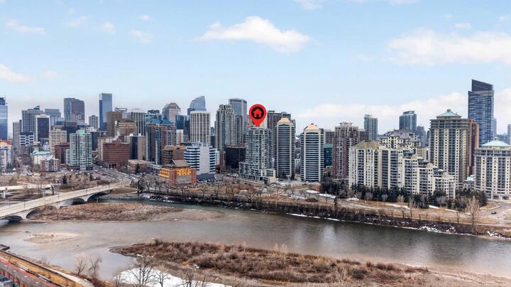 Property Photo:  1025 5 Avenue SW 109  AB T2P 1N4 