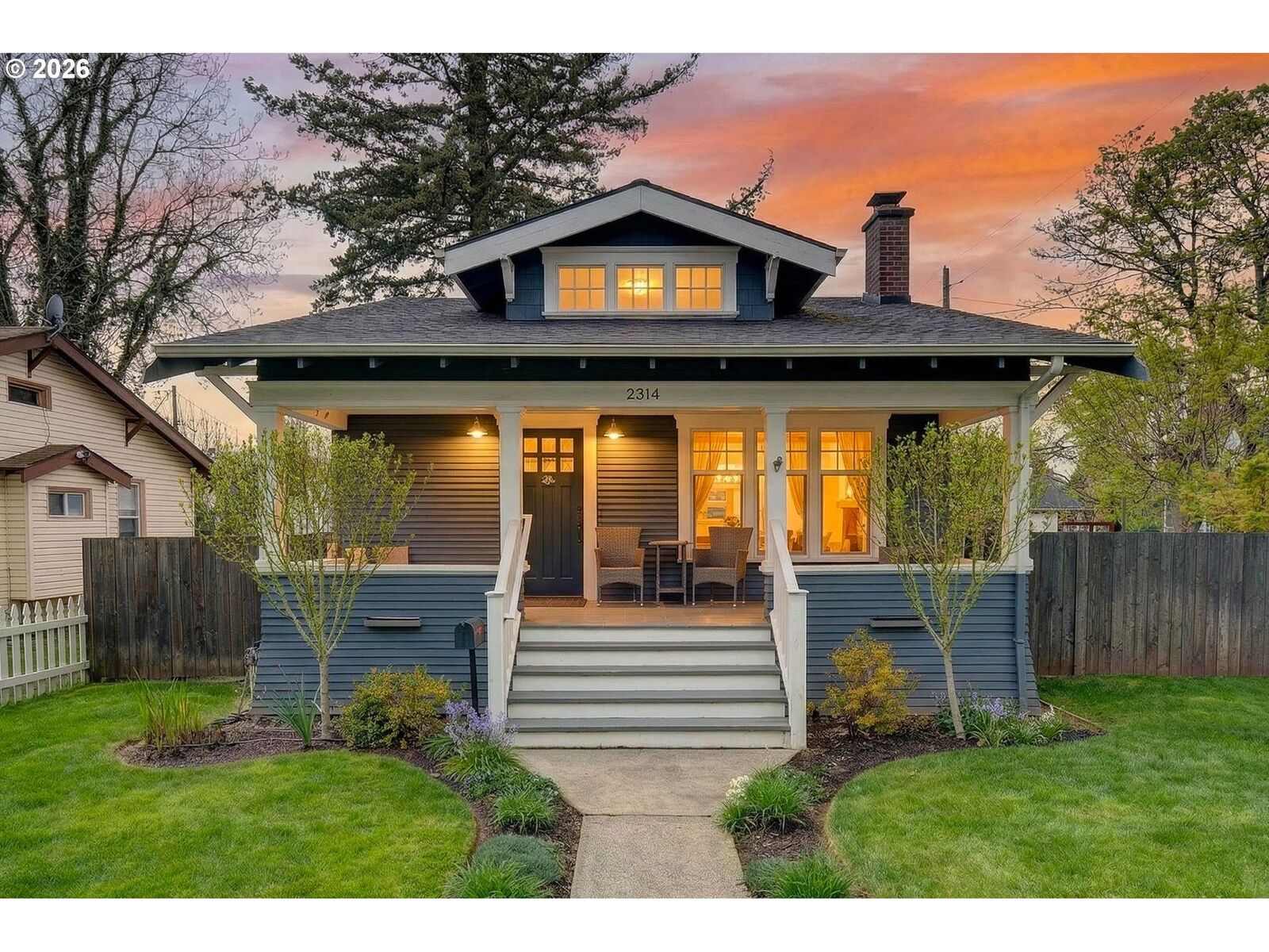 Property Photo: 2314 Franklin St WA 98660