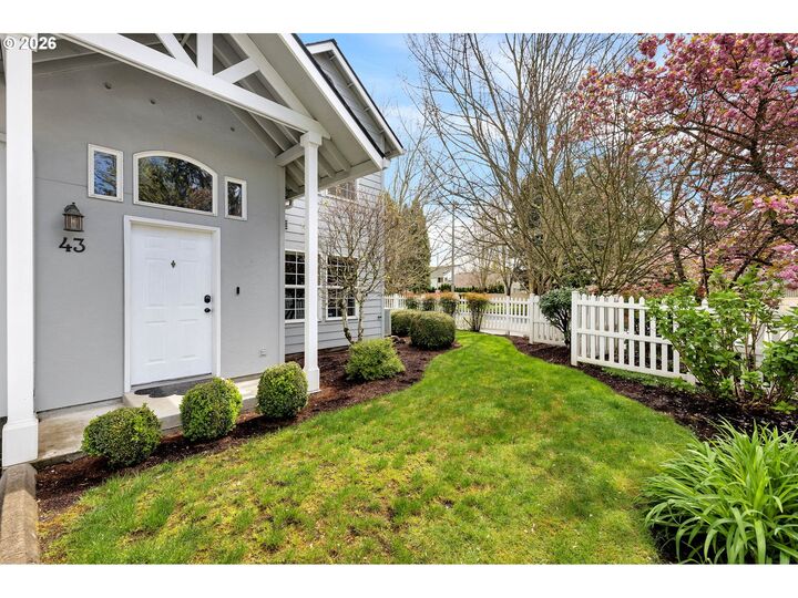 Property Photo:  17200 SE 26th Dr L43  WA 98683 