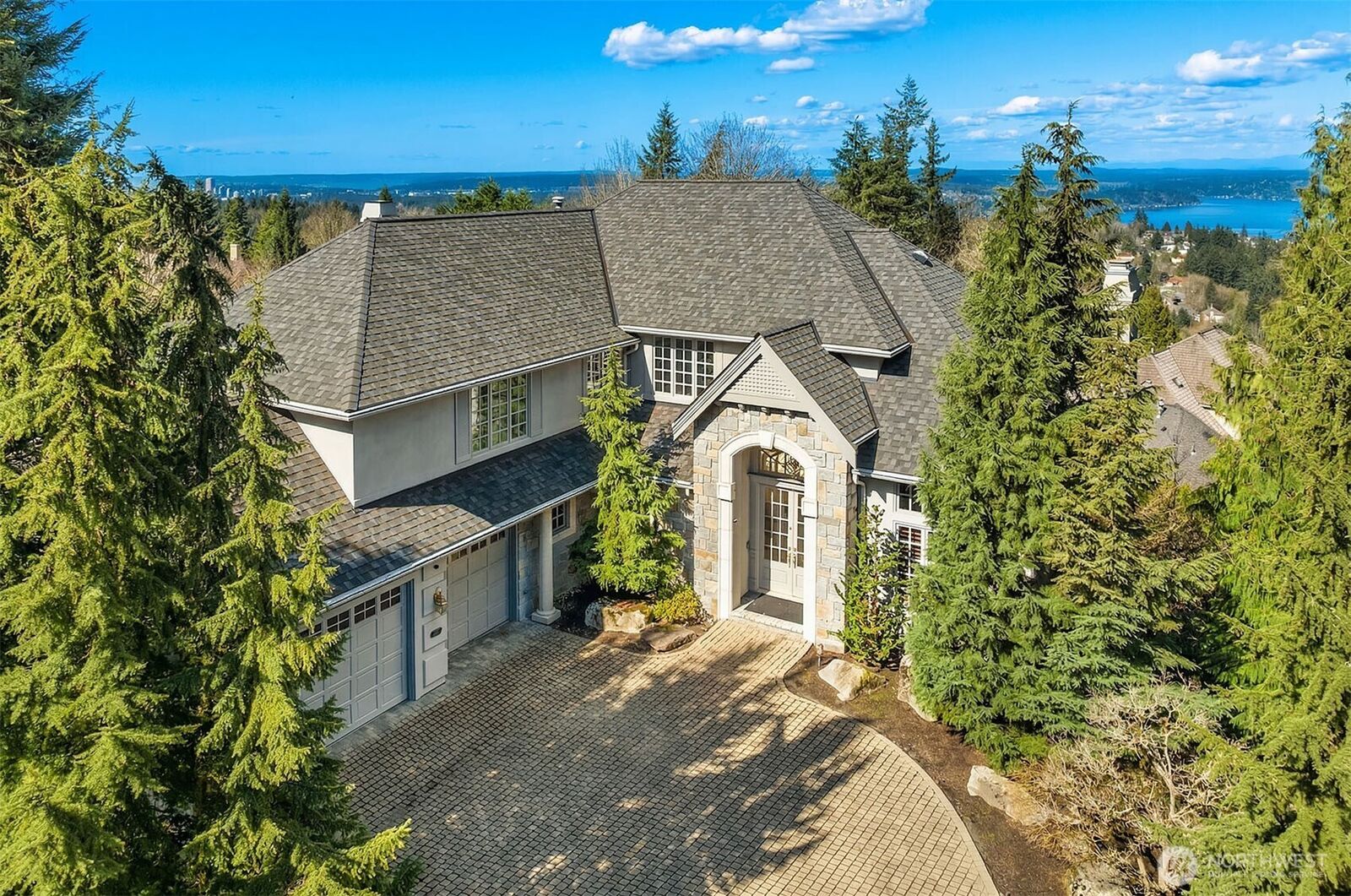 Property Photo:  17120 SE 58th Street  WA 98006 