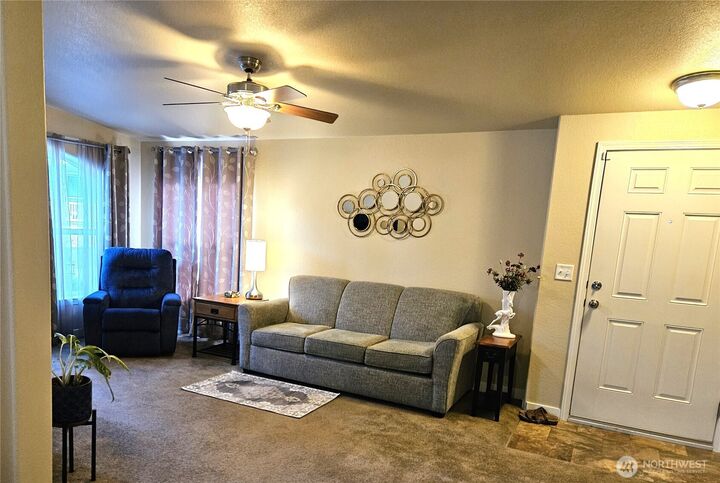 Property Photo:  4515  176th Street SW 1  WA 98037 