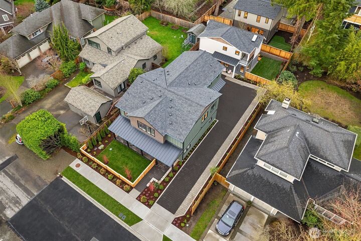 Property Photo:  11418 NE 90th Street  WA 98033 