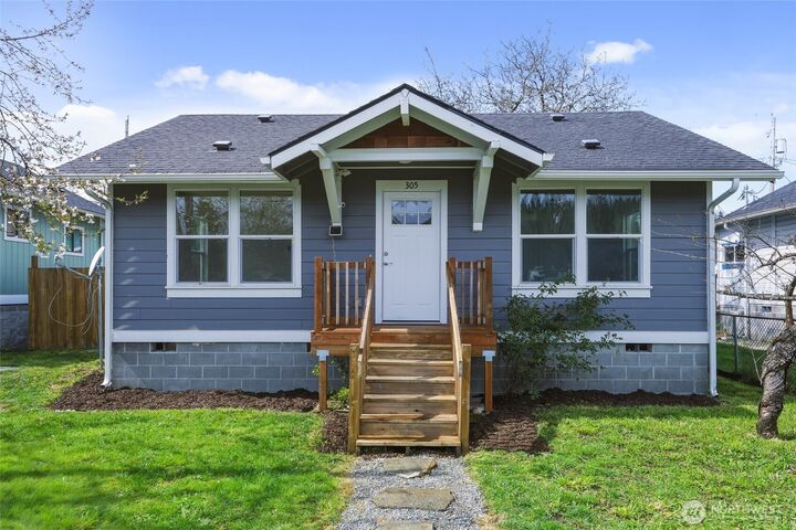 Property Photo:  305  Market Street N  WA 98530 