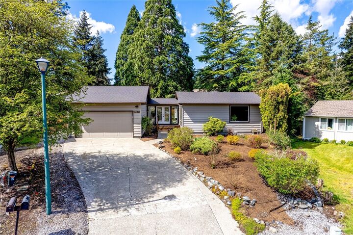 Property Photo:  13236 SE 161st Place  WA 98058 