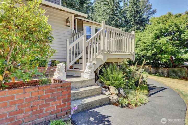 Property Photo:  18803  156th Avenue NE  WA 98072 