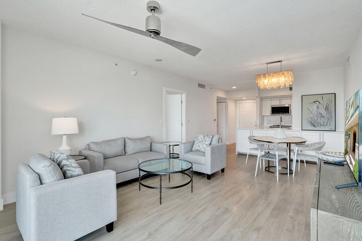 Property Photo:  700 E Boynton Beach Boulevard 406  FL 33435 