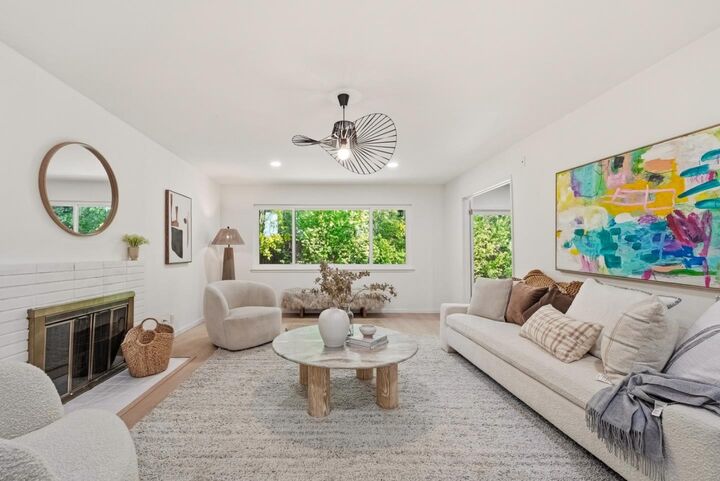 Property Photo: 997 Ilima Way CA 94306