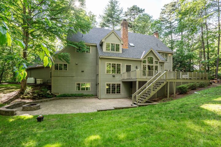 Property Photo: 3 Eton Place CT 06032