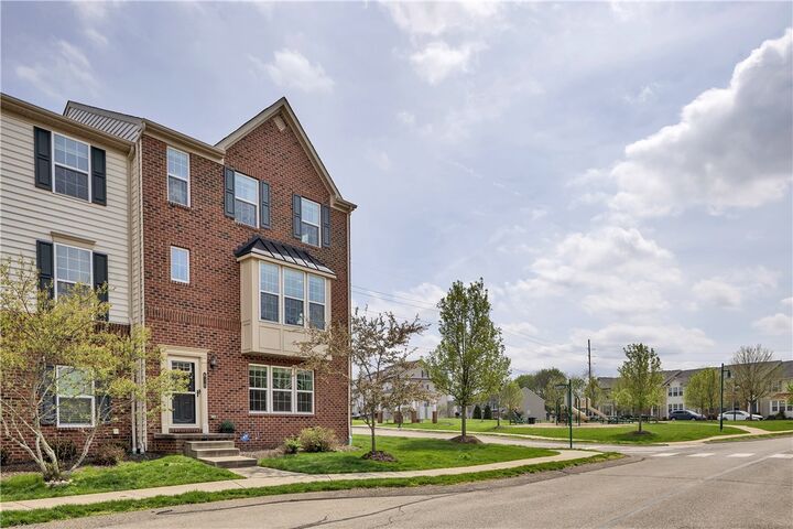 Property Photo:  610 Shelley Ln  PA 15090 