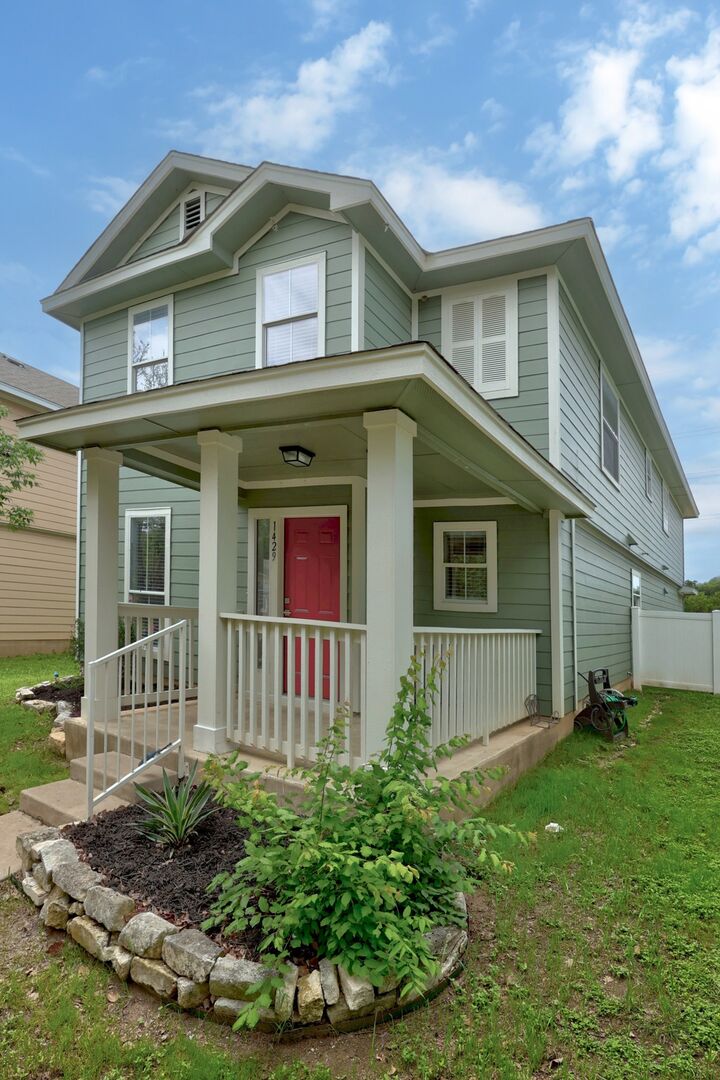 Property Photo:  1429 Davis Mountain Loop  TX 78613 