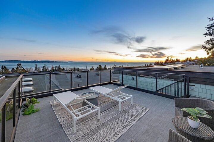 Property Photo: 1040 Lee Street BC V4B 4P1
