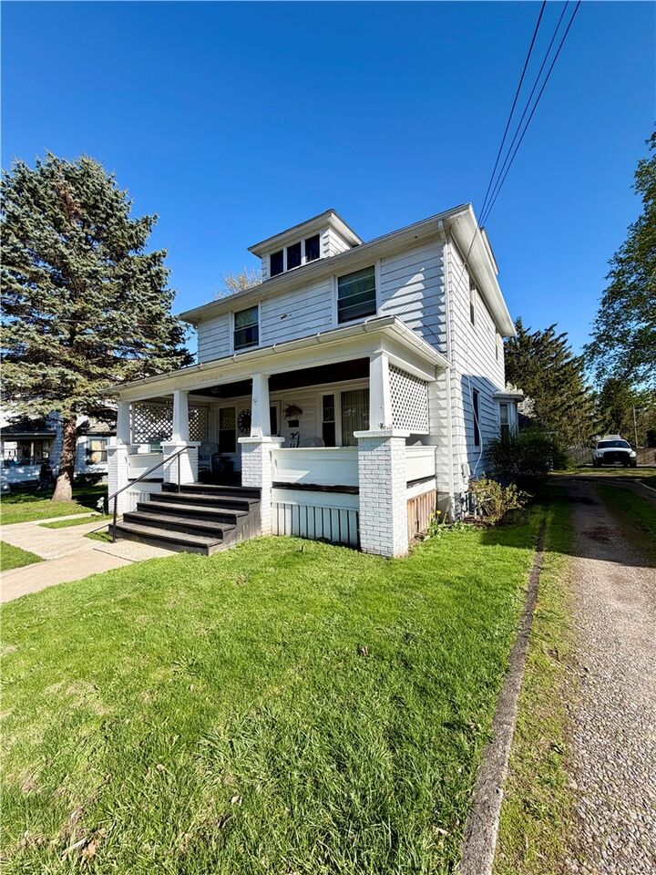 Property Photo:  722 E Washington Avenue  NY 14901 