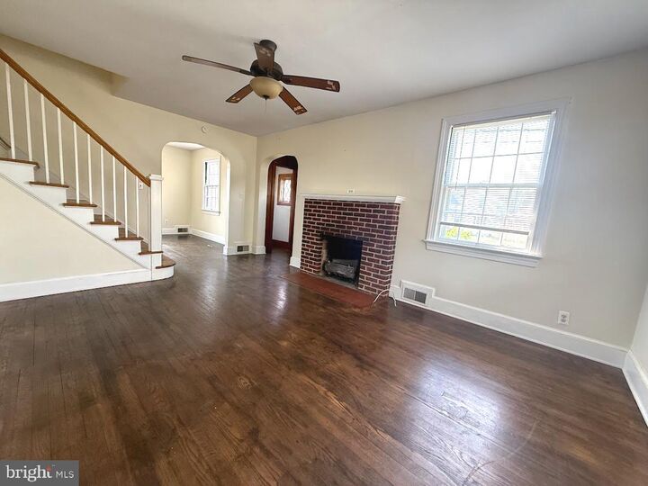 Property Photo:  2401 Lafayette Boulevard  VA 22401 