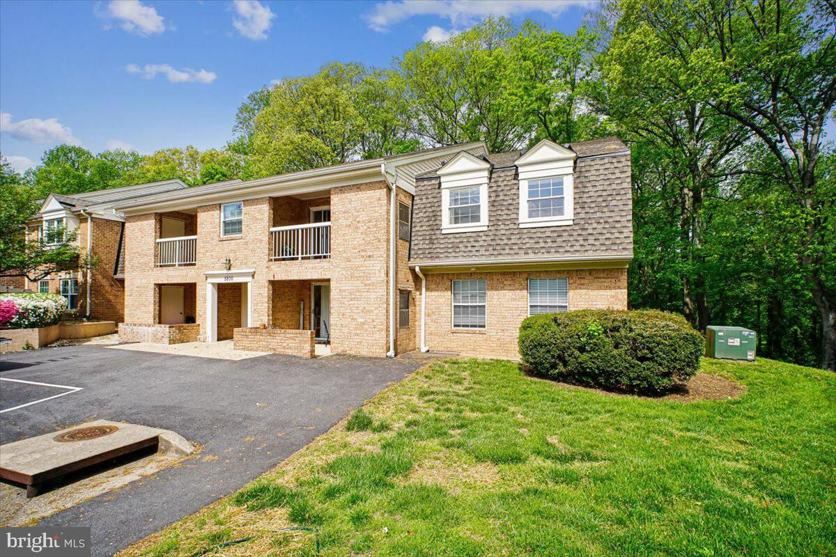 Property Photo:  5800 Cove Landing Road 304  VA 22015 