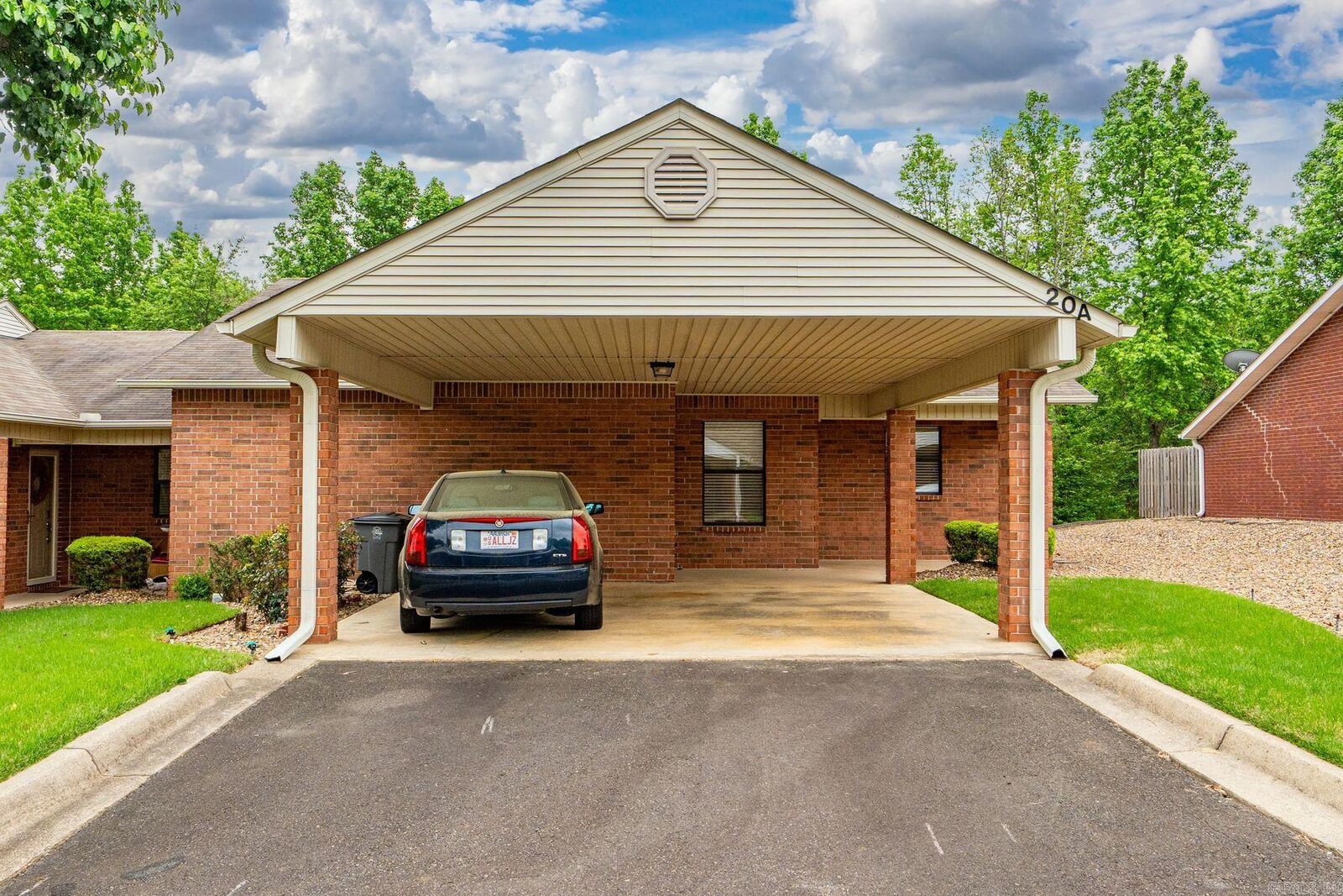 Property Photo:  500 Pakis Street, Unit 20-A  AR 71913 