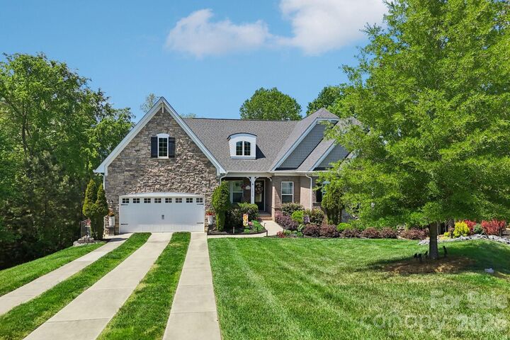 Property Photo:  17914 Culross Lane  NC 28278 