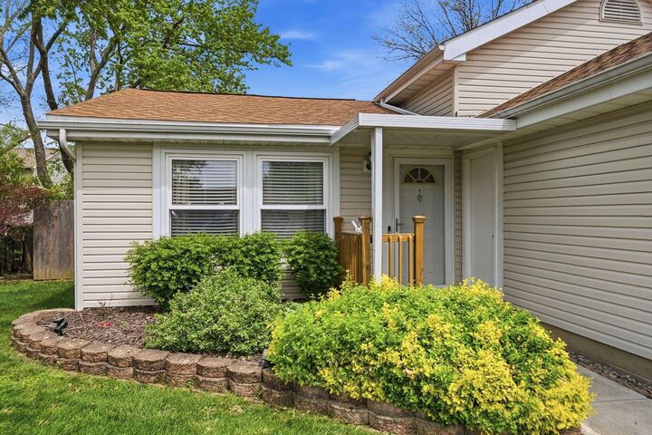 Property Photo:  5712 Rachel Court  OH 43026 