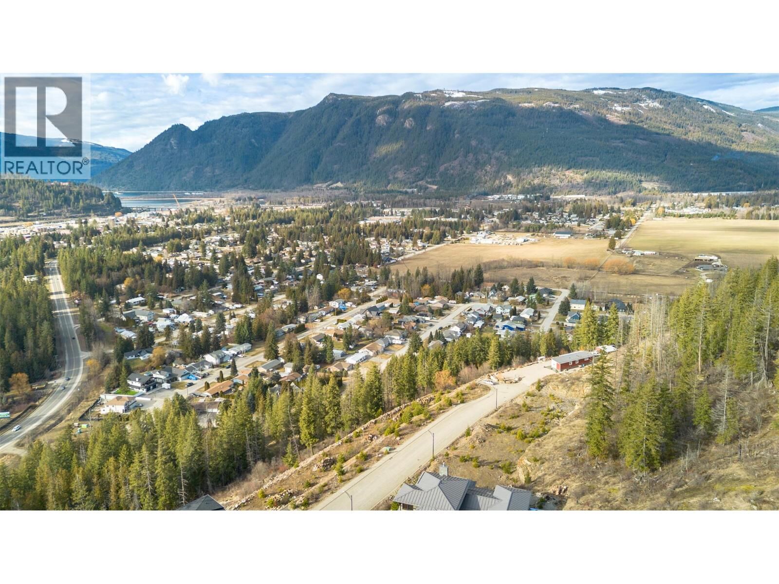 Property Photo: 274 Bayview Drive BC V0E 2V1