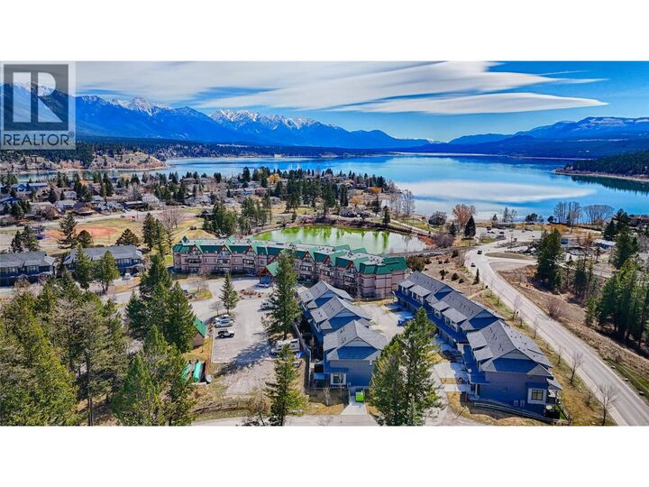 Property Photo: 703 15A Crescent 12 BC V0A 1K4