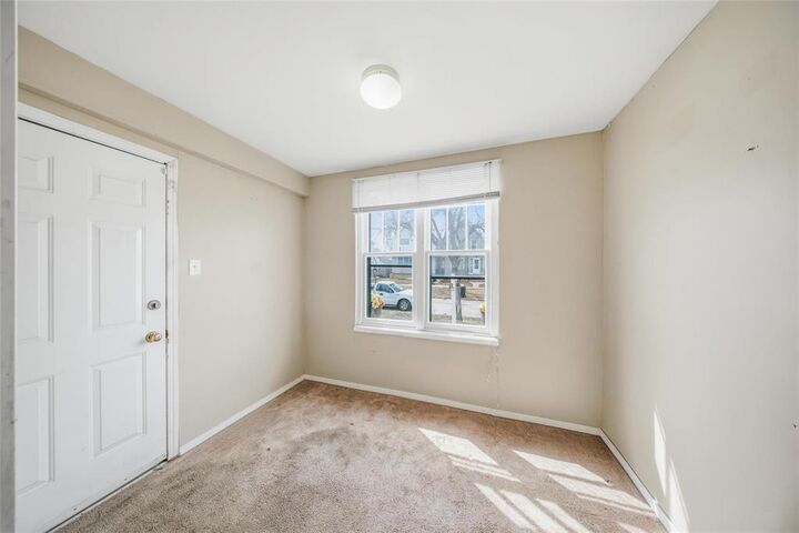 Property Photo:  323 Cathedral Avenue  MB R2W 0X6 
