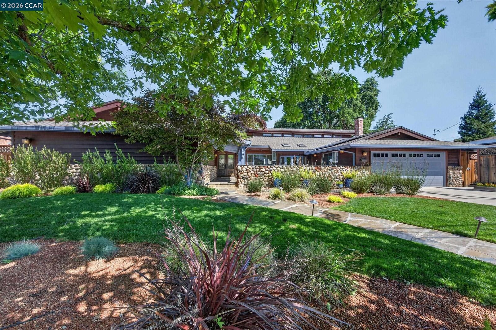 Property Photo:  2216 Blackstone Dr  CA 94598 