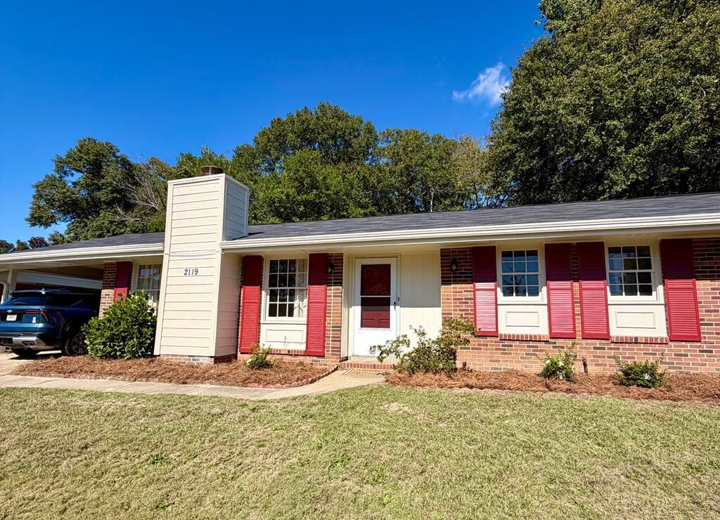 Property Photo:  2119 Lancaster Drive  GA 31904 