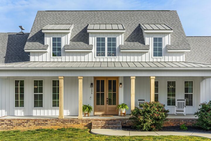 Property Photo:  206 Rochelle Circle NE  TN 37310 