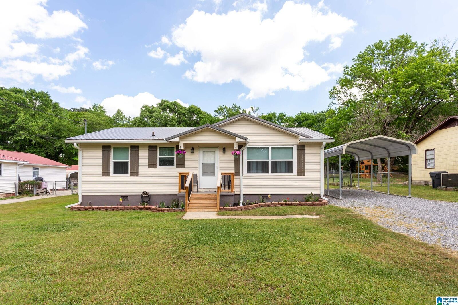 Property Photo:  707 Bain Avenue  AL 36277 