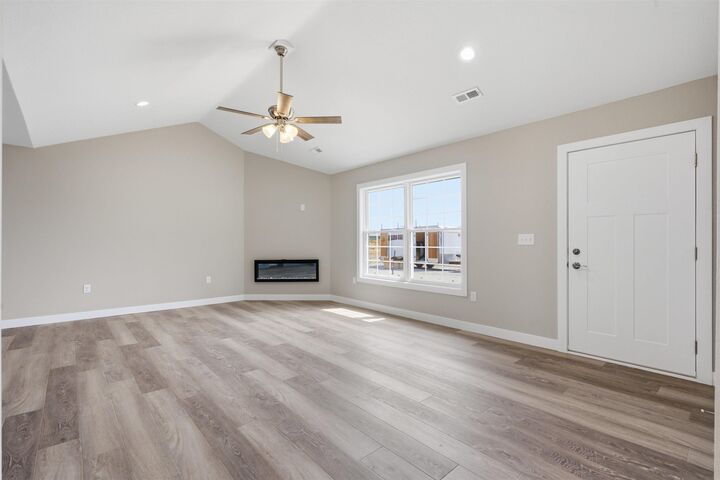 Property Photo:  1301 Max Drive  IA 52057 