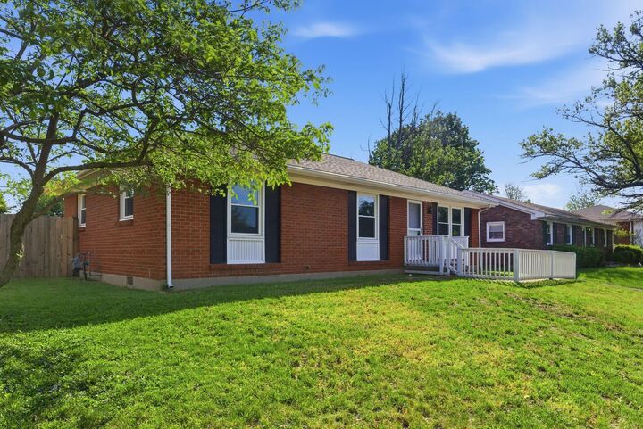 Property Photo:  619 Warrington Drive  KY 40505 