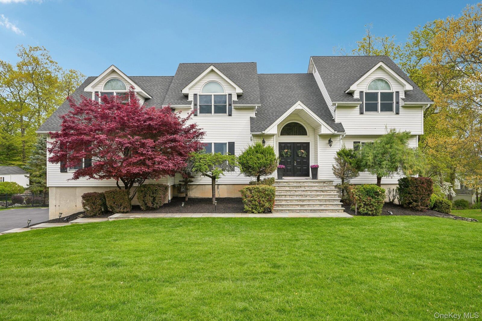 Property Photo:  6 Dunderberg Road  NY 10986 