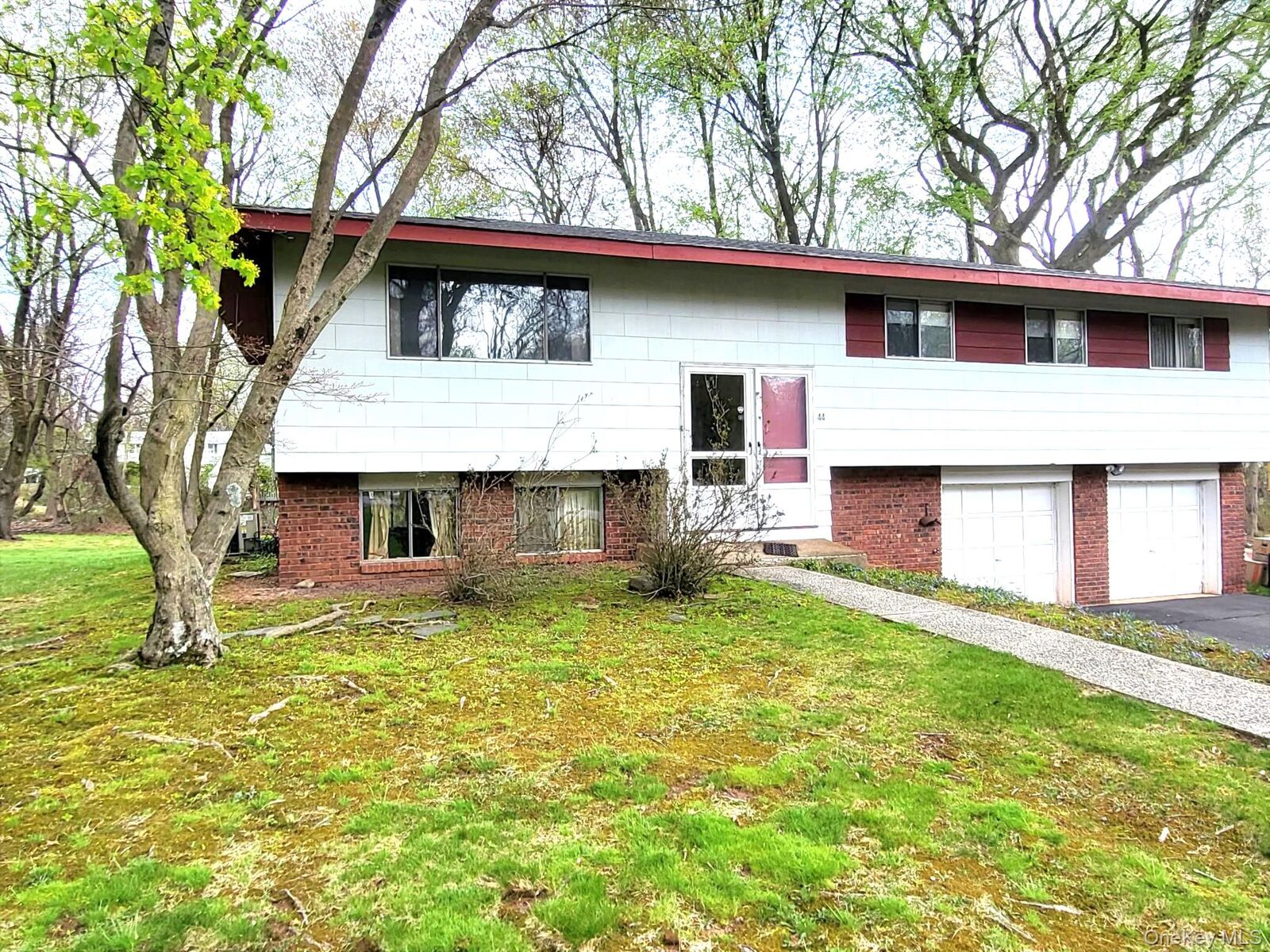 Property Photo:  44 N Southgate Drive  NY 10977 