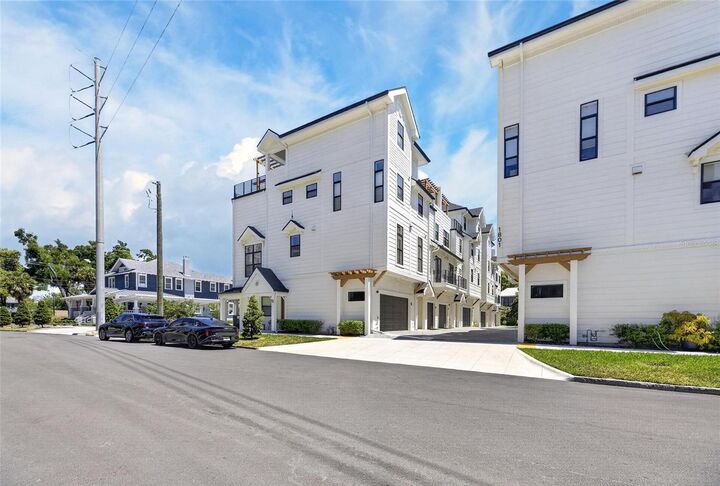 Property Photo:  1801 N Morgan Street 11  FL 33602 