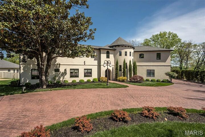 Property Photo:  604 Glyn Cagny Road  MO 63021 