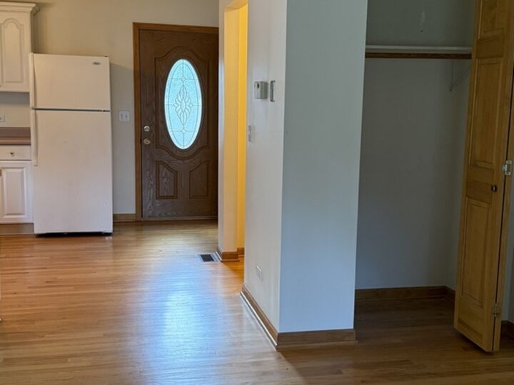 Property Photo:  125 Maple Court 1  IL 60134 