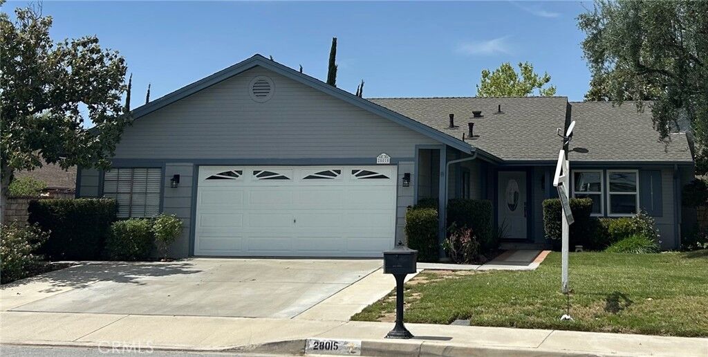 Property Photo:  28015 Tupelo Ridge  CA 91354 