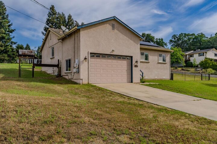 Property Photo:  1938 Blake Lane  CA 95252 