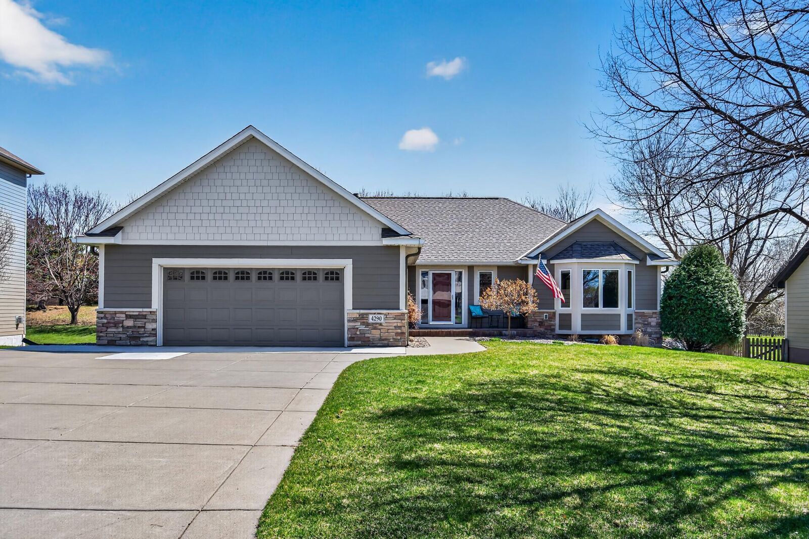 Property Photo:  4290 Balsam Lane N  MN 55441 