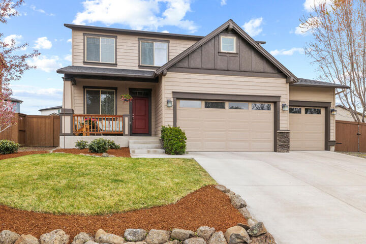 Property Photo:  3621 Birddog Drive  OR 97603 