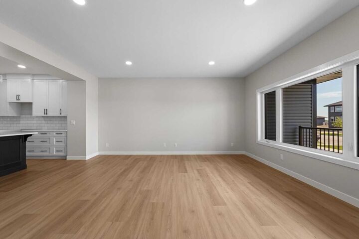 Property Photo: 6336 26 Avenue AB T4V 5J6