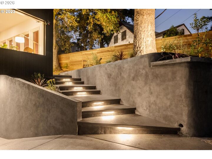 Property Photo:  4523 SE Tibbetts St  OR 97206 