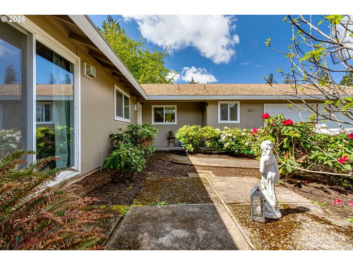 Property Photo:  1812 Brittany St  OR 97405 